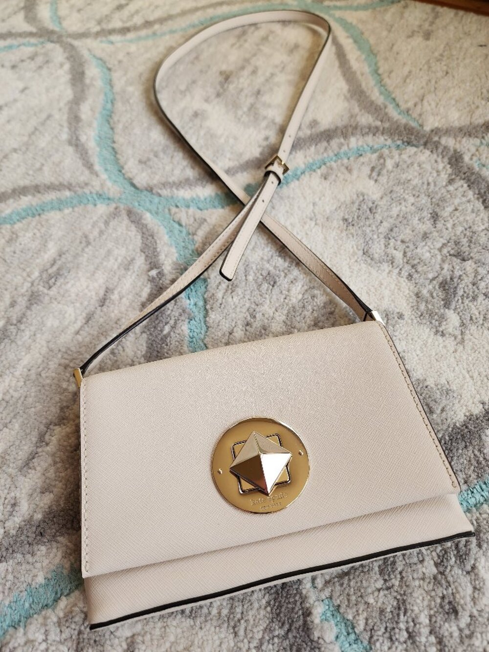 NWOT Kate Spade Newbury Lane Sally Crossbody Saffiano Leather Turnlock Small